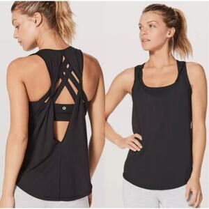 Lululemon Women's Ready & Go Tank in Black Size 4 Built in Bra Twist Tank 2-in-1